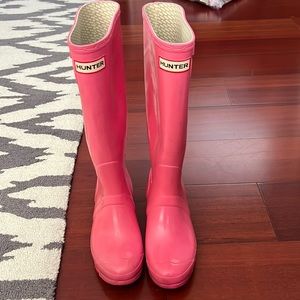 Used hunter rain boots